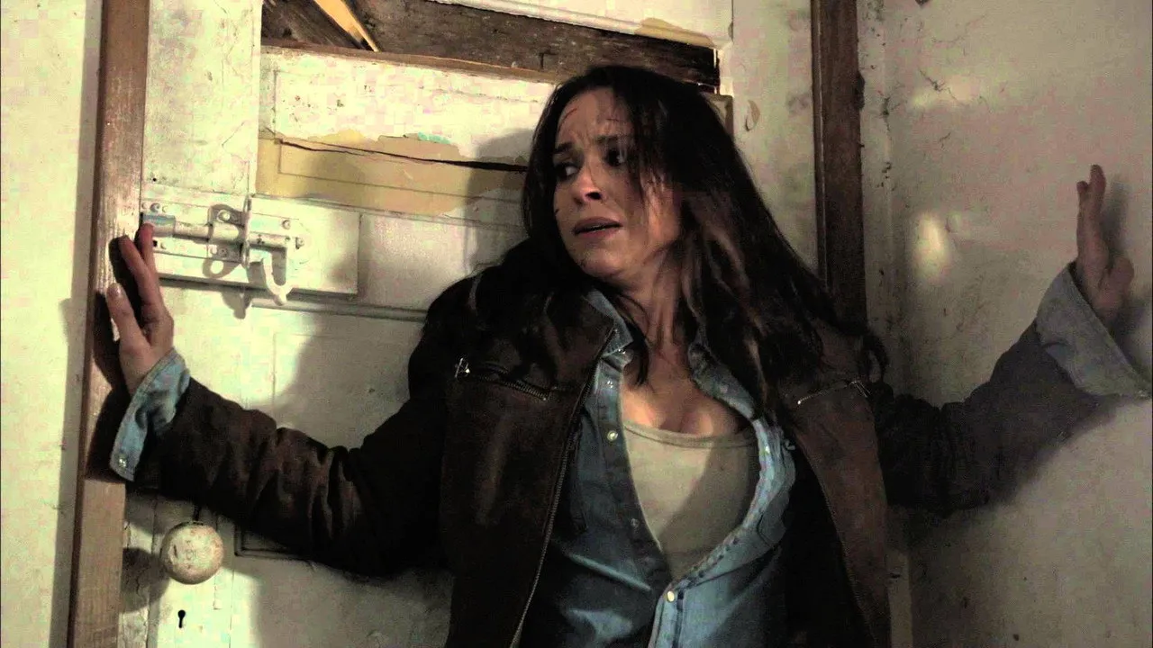 Scarecrow (2013) still