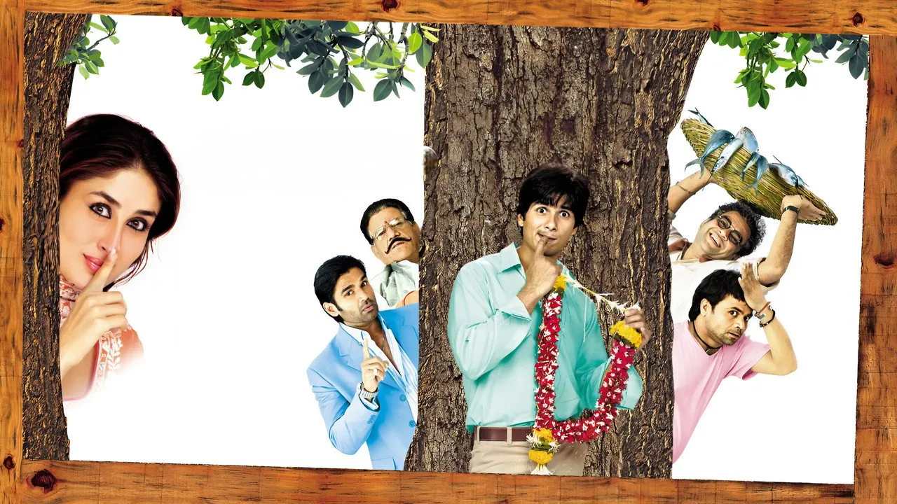 Chup Chup Ke (2006) still