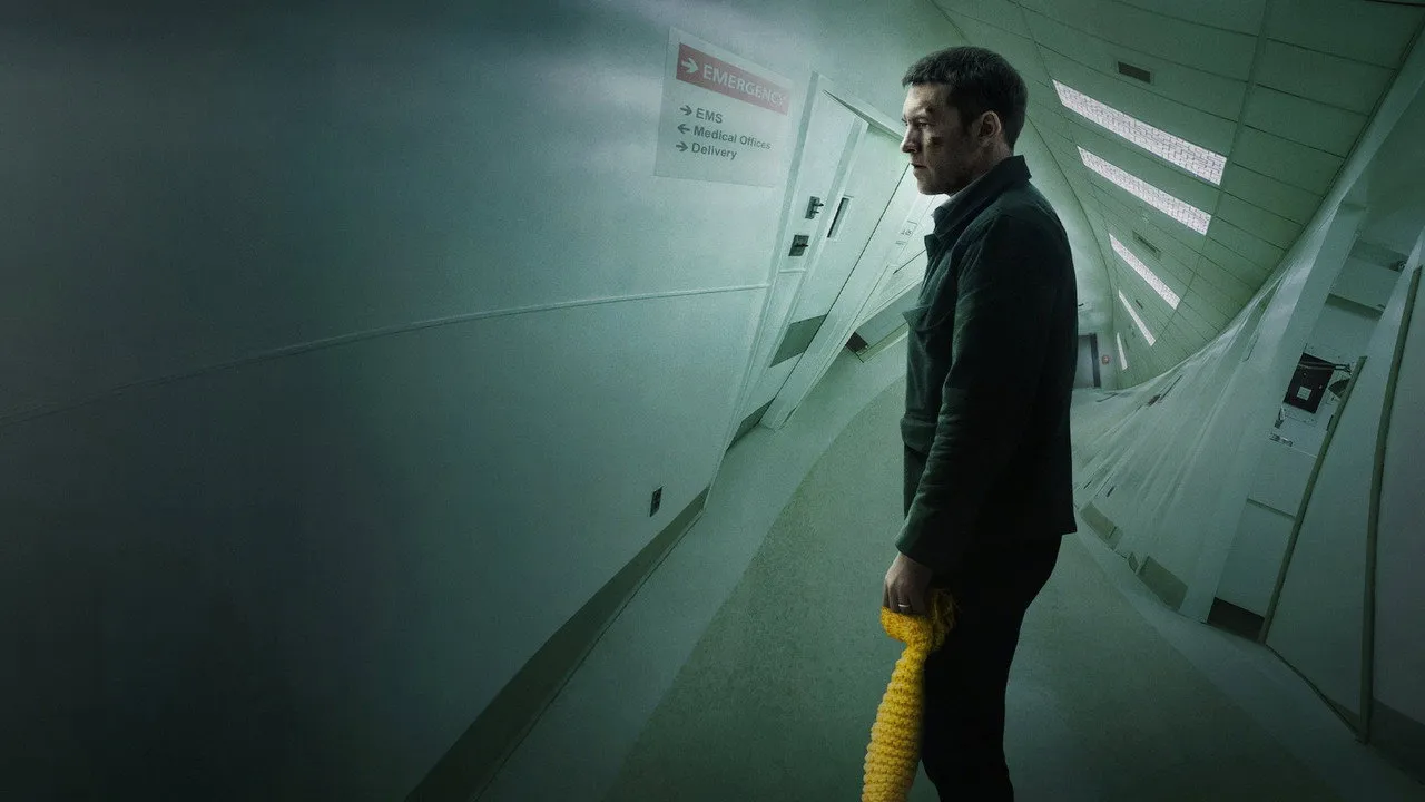 Fractured (2019) still