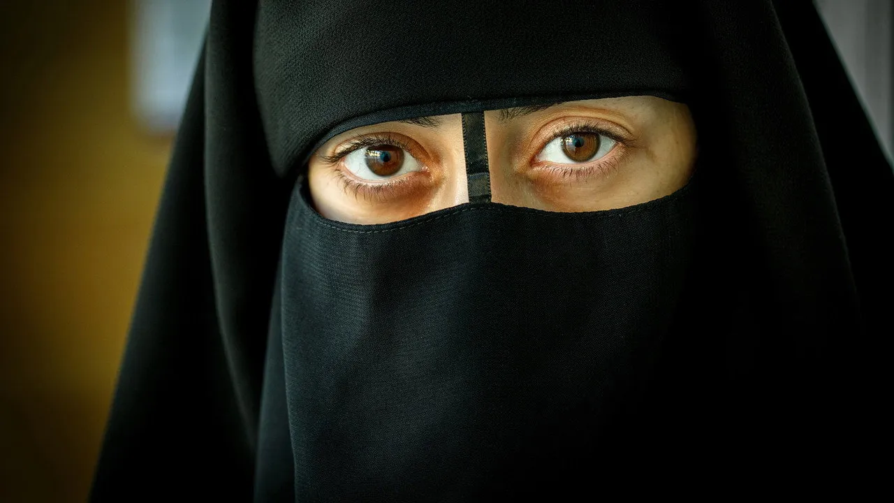Caliphate (2020) दृश्य