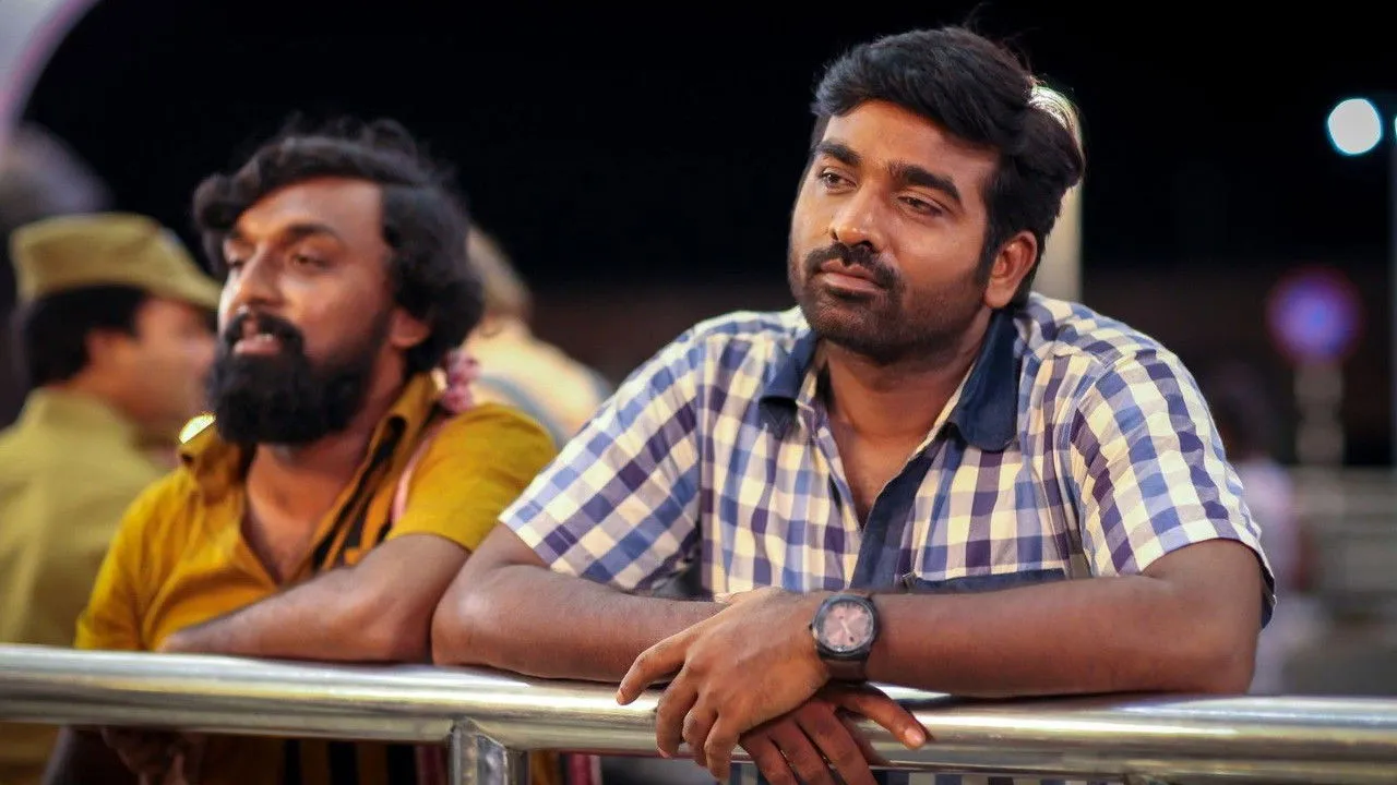 Aandavan Kattalai (2016) still