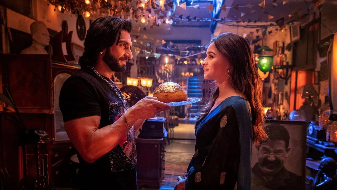 Rocky Aur Rani Kii Prem Kahaani (2023) still