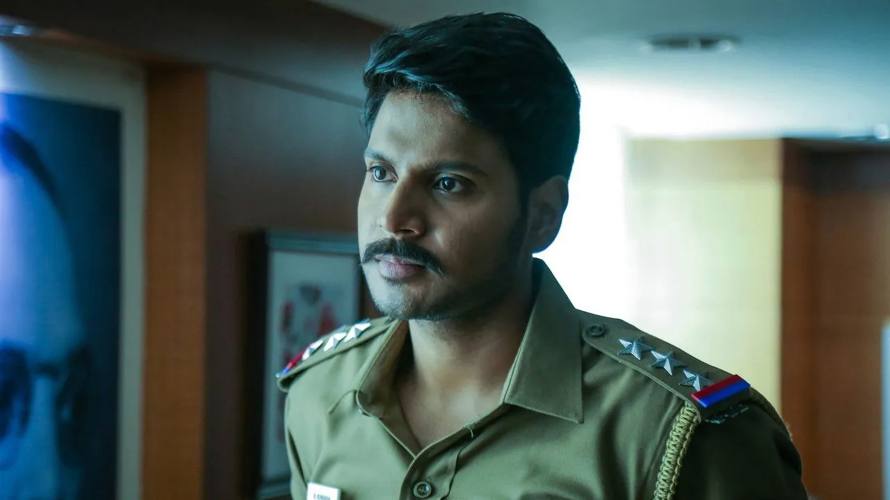 Maayavan (2017) দৃশ্য