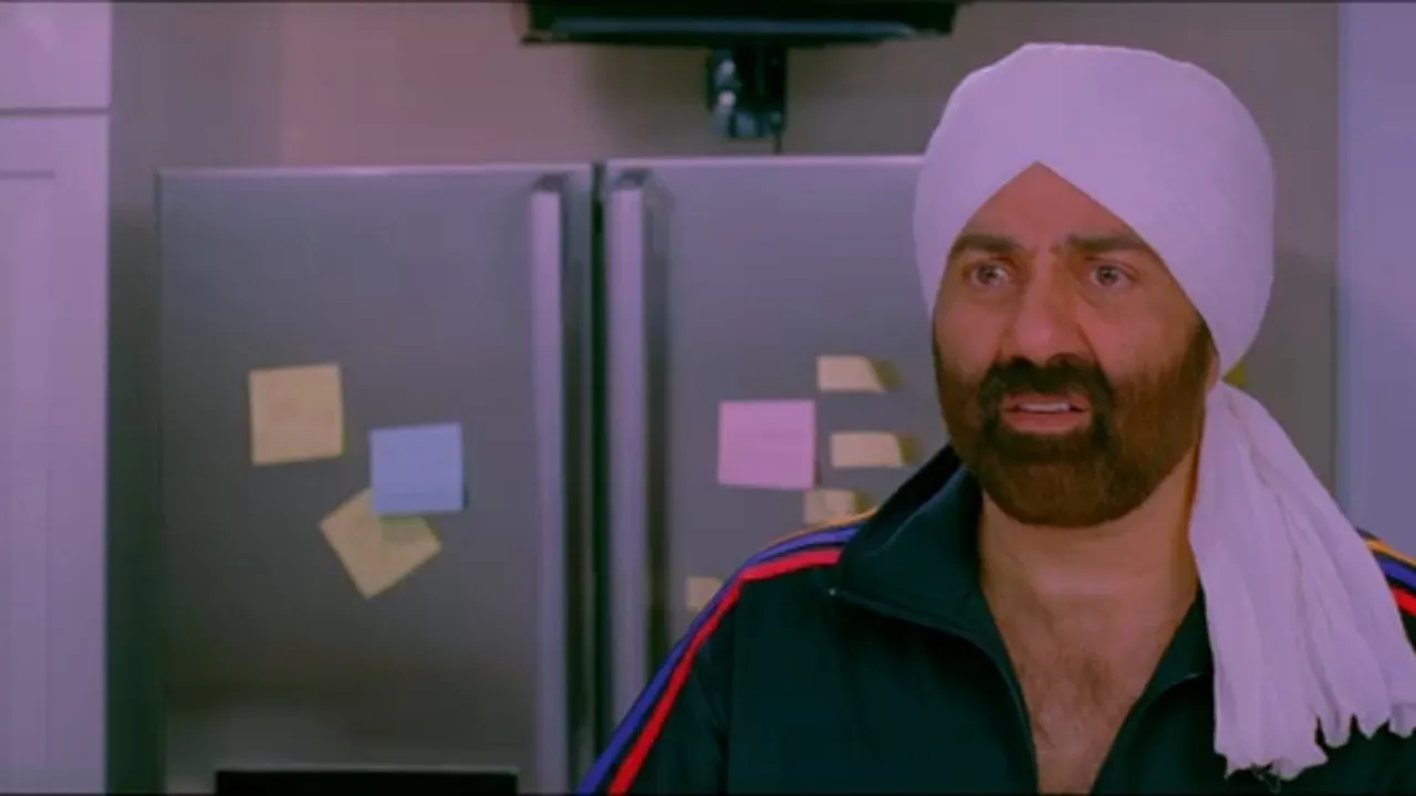 Yamla Pagla Deewana (2011) still