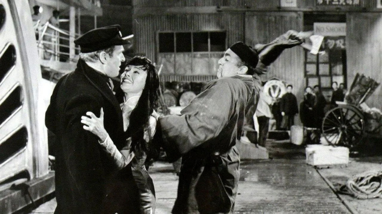 The Terror of the Tongs (1961) दृश्य