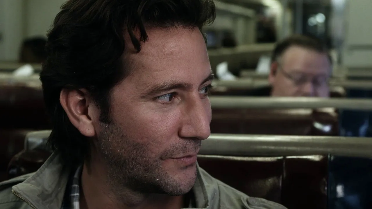 The Girl on the Train (2014) দৃশ্য