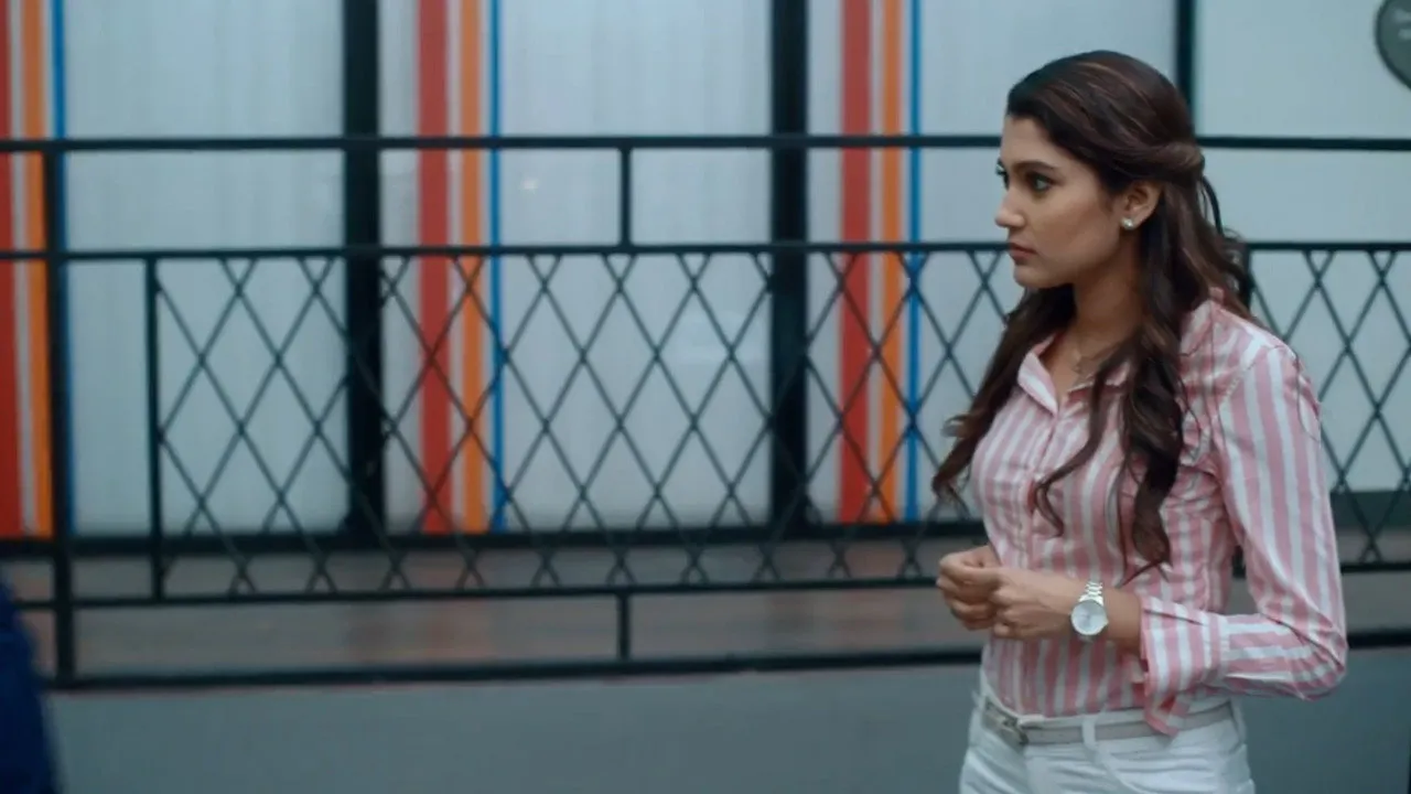 Hello Mini (2019) দৃশ্য