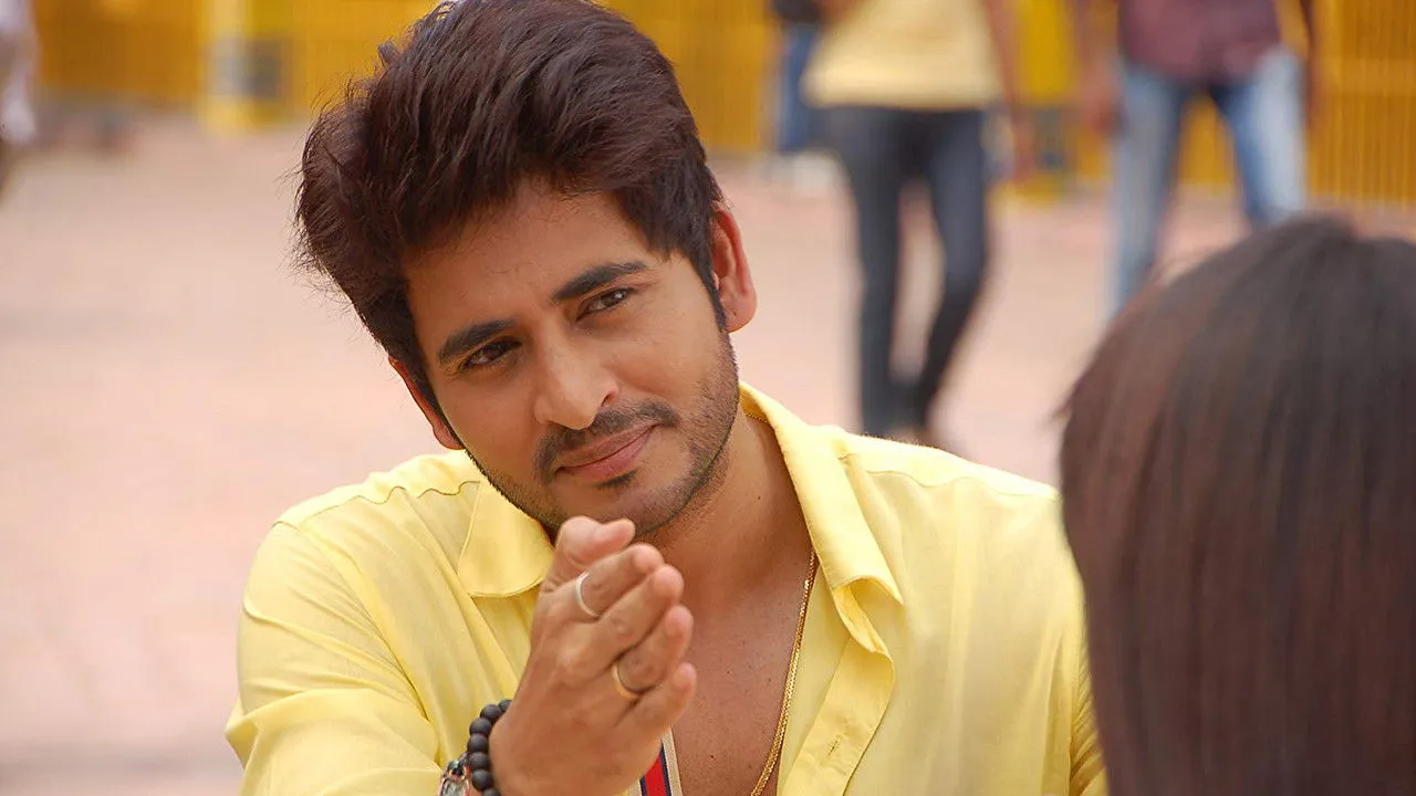 Majnu (2013) still