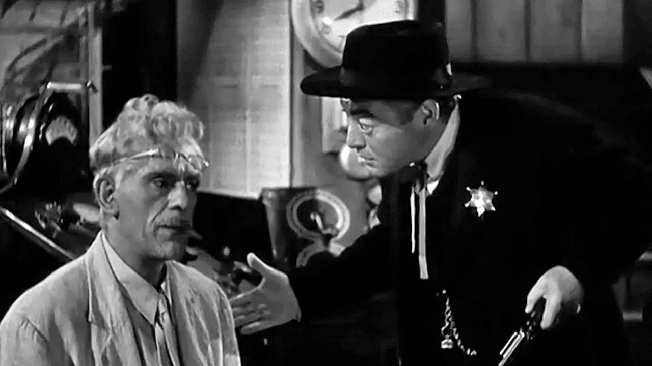 The Boogie Man Will Get You (1942) दृश्य